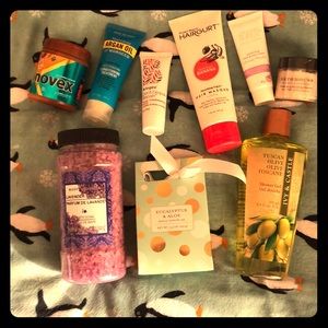 A great 9 piece lot of every girls essentials